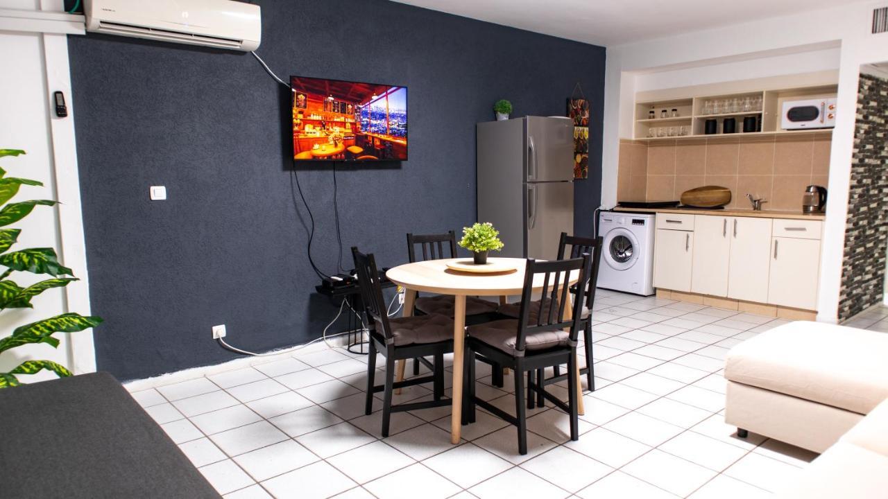 Grey House Apartment Eilat Exterior photo